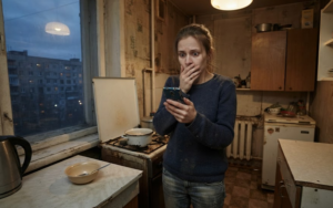 По ошибке отправила все свои деньги чужому пенсионеру за день до операции