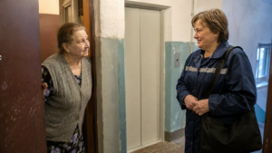 Каждое утро из одной и той же квартиры поступала заявка «не работает лифт», хотя мастера не находили никакой поломки