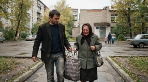 Таксист злился, что пожилая пассажирка просит кружить по дворам